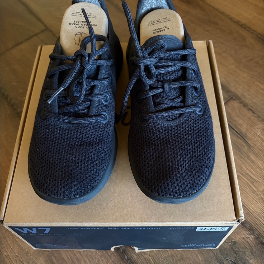 ALLBIRDS Tree runners blue size 7